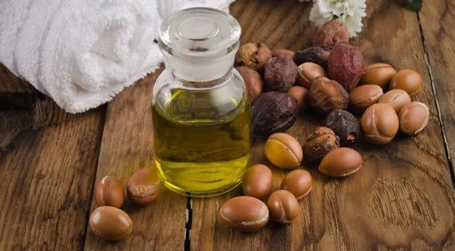 Argan Yağı: Nasıl Yapılır, Faydaları ve Püf Noktaları